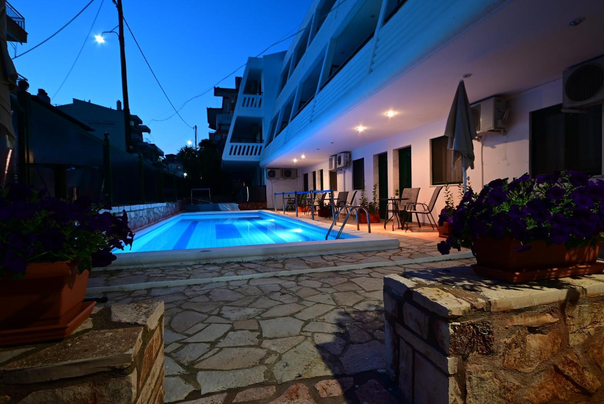 Villa Cariatis Nea Kallikrateia Luaran gambar